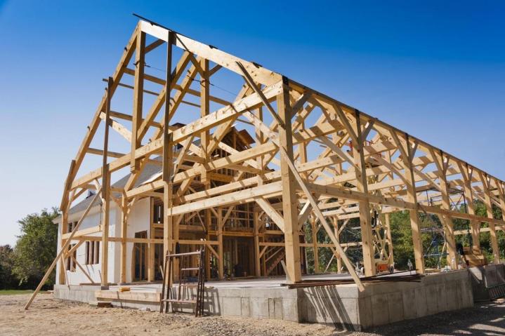 Tous travaux de surélévation de charpente à Blois